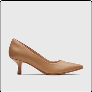 Clark’s Violet Rae 55 Pump in Camel Leather Women’s Size 9B